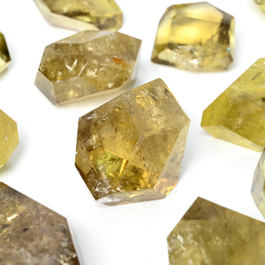Cristal en gros de forme irrégulière, Citrine brute de haute qualité polie à la main pour l'énergie et la guérison - Product Image 2