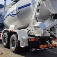 Camion malaxeur à béton SINOTRUK Shacman HOWO 6x4, 12 mètres cubes, 371 CV, durable, pour le transport de ciment en vrac pour la construction