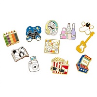 Vente directe usine : Badges scolaires, artisanat métallique exquis, épinglette personnalisée en fer plaqué or en forme de cœur de 1,75 pouce