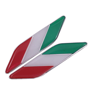 JDMotorsport88 - Juego de 2 Pegatinas Universales para Guardabarros de Coche con Emblema de la Bandera Italiana en Aluminio - Product Image 2