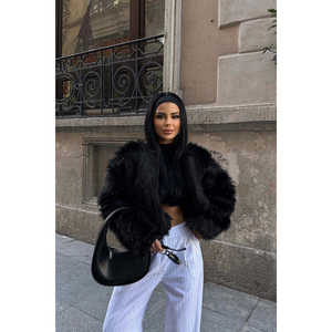 Abrigo Corto de Piel Sintética con Estampado Vintage Negro, Diseño Largo y Ajustado con Relleno de Camello, Cierre de un Solo Botón, Material de Lana y Seda - Product Image 3