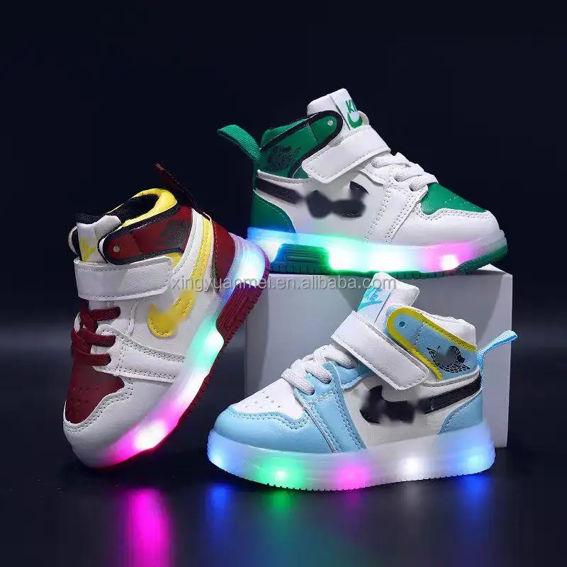 Di alta qualità piombo il prezzo all'ingrosso del settore per bambini scarpiera per bambini luminoso Casual scarpe Flash Light per bambini