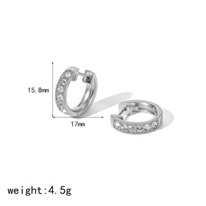 ต่างหูแบบห่วง ไทเทเนียมสตีล ประดับเพชรเซอร์คอน เหมาะสำหรับใส่ทุกวัน - Product Image 4
