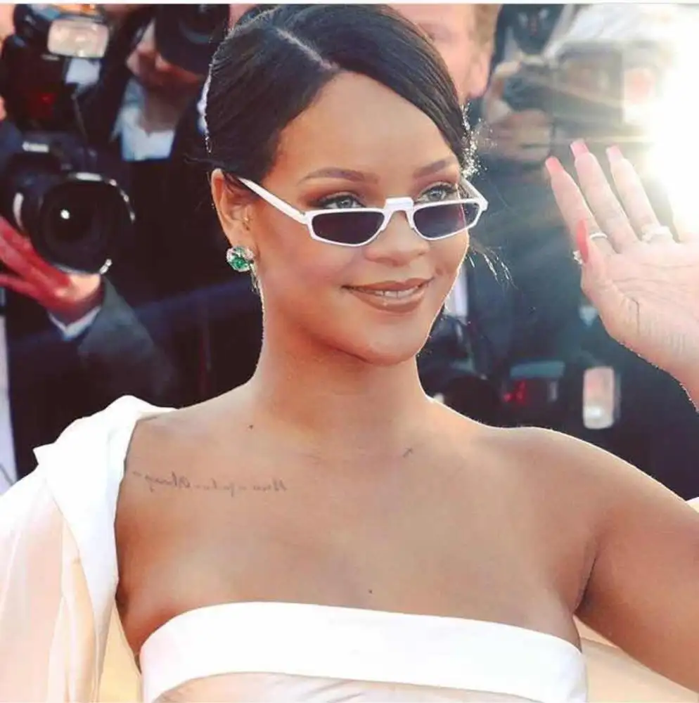 2022 güzel özel baskılı Logo Retro PC kadın gözlük küçük kare Rihanna güneş gözlüğü