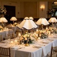 Lampe de table sans fil rechargeable à intensité variable tactile avec abat-jour en tissu ondulé, lumière d'ambiance chaude pour mariage, banquet, décoration de chalet