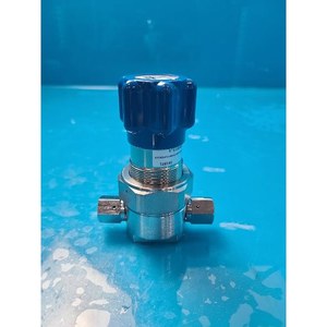 Parker 45900910 Utilisé Comme Il Est - Pièces d'Équipement Semi-conducteur Legacy - Product Image 5
