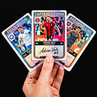 Cartes de jeu TCG personnalisées avec impression holographique laser sur carton épais et panneau de statistiques du joueur – Fabrication en usine