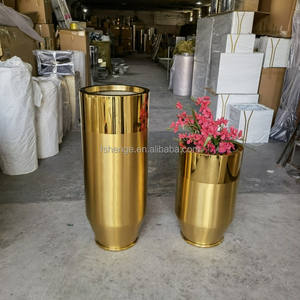 אגרטל פרחים גדול לעיצוב לובי וגן של מלון יוקרה / עציץ מתכת מלאכותי מפלדת אל חלד בצבע זהב לסלון - Product Image 5