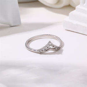 Anillo <span class=keywords><strong>de</strong></span> Corona <span class=keywords><strong>de</strong></span> Princesa Elegante y Brillante con Circonita, Apilable, Eternidad, Minimalista para Mujer, Anillos <span class=keywords><strong>de</strong></span> <span class=keywords><strong>Matrimonio</strong></span> <span class=keywords><strong>de</strong></span> Plata S925 para Damas - Product Image 6