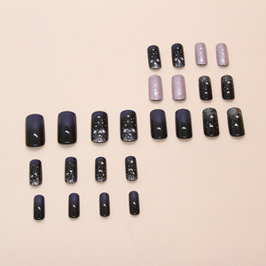 Uñas Postizas Cuadradas con Diseño de Ojo de Gato, Color Morado Plateado Brillante, Decoración de Uñas con Estrellas, Medianas, Hechas a Máquina, 24 Piezas, Uñas Cuadradas con Purpurina - Product Image 3