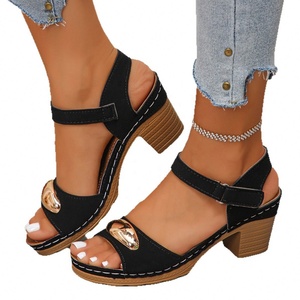 Chaussures décontractées pour femmes 2026 style européen et américain, sexy, à talon compensé et plateforme, patchwork, été, imperméables, légères et antidérapantes - Product Image 5