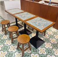 Café arabe Ensemble de table à manger en bois massif Carreaux de mosaïque de luxe Dessus de table en céramique Table et chaise de café carré pour restaurant