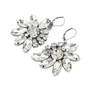 Pendientes de estilo coreano con forma de flor y cristal, pendientes sencillos y completos para mujer, accesorios para fotografía diaria en la calle <span class=keywords><strong>E224</strong></span> - Product Image 5