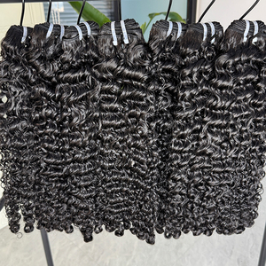 Extensiones de Cabello Humano Virgen Rizado Birmano, Color Natural, Rizos Suaves y Definidos, Densidad Completa, Cutícula Alineada, Doble Trama a Máquina - Product Image 1