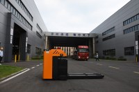 Transpalette Électrique Robuste 5000kg 5 Tonnes avec Plateforme pour Conducteur, Moteur AC, pour Manutention de Matériaux en Entrepôt CBD50A