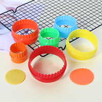 Ensemble de pâtisserie, emporte-pièces en plastique colorés en forme de cœur et d'étoile pour la pâtisserie de Noël, outils pour gâteaux en fondant