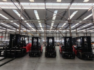 Factory Price 7 Ton Diesel <strong>Forklift</strong> 7000kg Fork Lift Truck with <strong>Spare</strong> <strong>Parts</strong> - Product Image 6