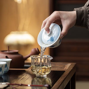 Guanlan Hand Painted Gaiwan Ceramic <b>Tea</b> Bowl Blue Floral Pattern White Porcelain Heat Resisting <b>Tea</b> <b>Set</b> For Women - Product Image 2