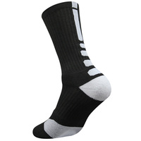 Chaussettes de sport unisexes en coton avec grip, design décontracté antidérapant pour le football, saison printemps, antibactériennes pour unisexe