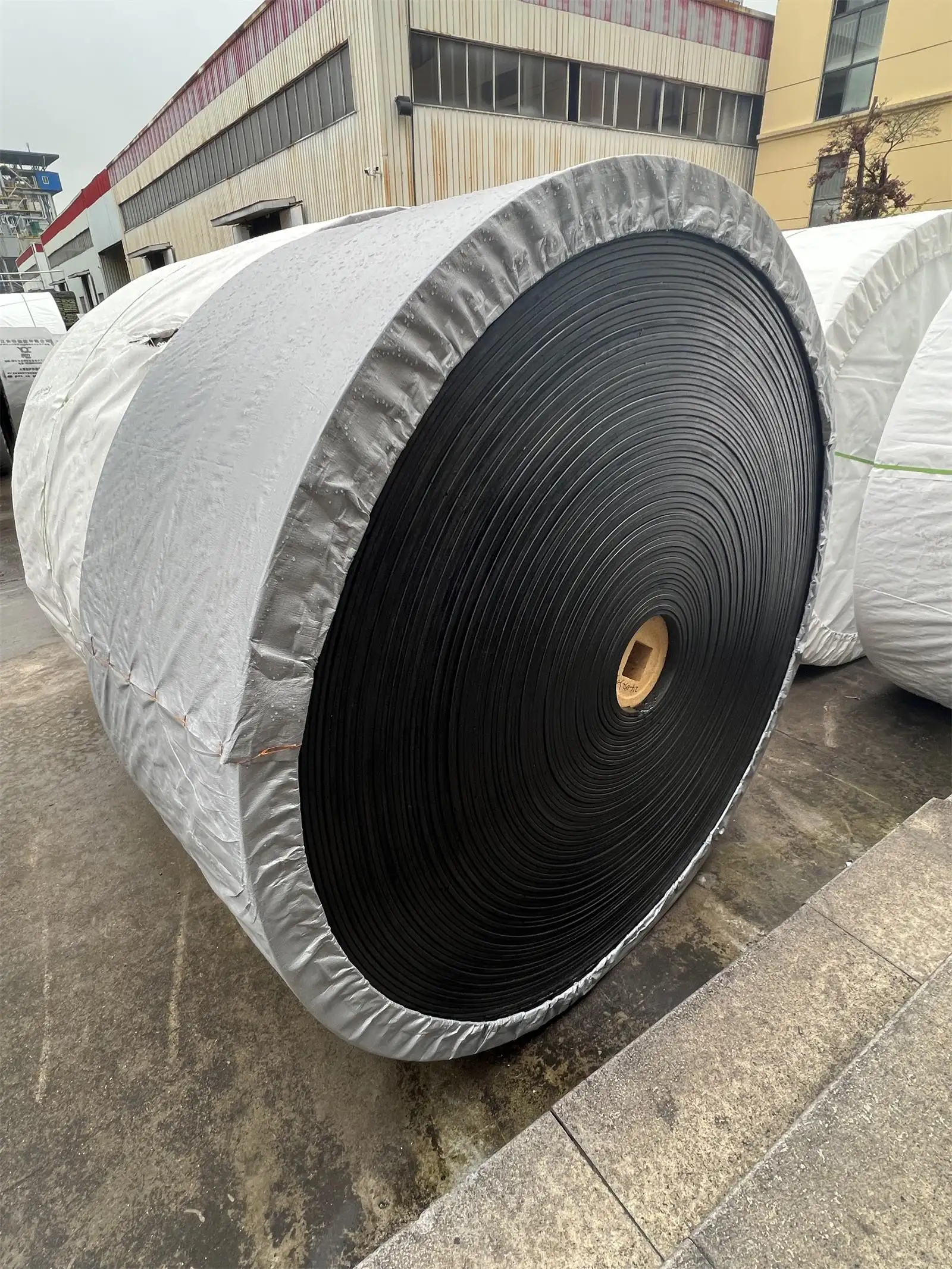 High Quality Customized Duty Rubber Belting For Conveying Lightweight Material