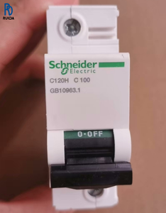 Disjoncteur miniature C120H 1P C100A, interrupteur à air, dispositif de protection contre les surcharges et les courts-circuits pour la distribution d'énergie industrielle - Product Image 1