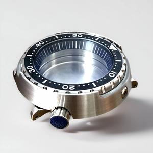 Boîtier de montre en acier inoxydable 45 mm avec incrustation d'ormeau pour mouvements NH35/NH36 – Modifiez votre montre avec style - Product Image 5