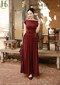 Ensemble haut et jupe pour femme, style décontracté chic vietnamien, deux pièces, haut à col bateau et manches courtes, pantalon en mélange de polyester respirant - Product Image 2