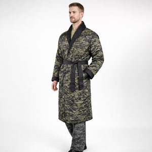 Nueva Bata Larga Tipo Woobie con Estampado de <span class=keywords><strong>Camuflaje</strong></span> Negro, Diseño Ligero y Cálido para una Comodidad Relajada y Uso Versátil en Interiores y Exteriores - Product Image 1