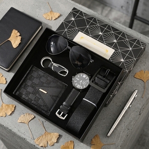 Coffret Cadeau d'Affaires de <span class=keywords><strong>Luxe</strong></span> en Cuir pour <span class=keywords><strong>Homme</strong></span> : Portefeuille, Ceinture, Montre à Quartz, Lunettes de Soleil – Idéal pour la Fête des Pères, Noël, Pâques, ou comme Cadeau de Bienvenue pour Petit Ami - Product Image 3