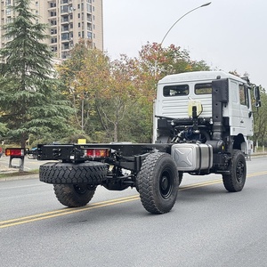 Nuevo Camión Tractor SHACMAN <span class=keywords><strong>4X4</strong></span> F3000 2026 Duradero en Venta, Estándar de Emisiones Euro 2, Camión Tractor con Caja de Cambios Rápida - Product Image 1