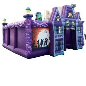 Château Gonflable Géant d'Halloween avec Crâne, Fantôme et Citrouille – Décoration Extérieure pour Fêtes et Événements – Accessoire Photo et Boutique Éphémère - Product Image 1