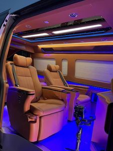 Divisor Multifuncional de Fibra de Carbono ABS para Interior de Lujo de Hiace MPV, para TV y Refrigerador, Tamaño Personalizado Disponible, Venta al Por Mayor de Fábrica - Product Image 2