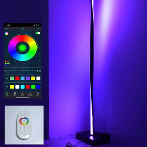 Lampe <span class=keywords><strong>d</strong></span>'<span class=keywords><strong>angle</strong></span> LED RGB colorée, autoportante, avec application mobile, luminaire <span class=keywords><strong>d</strong></span>écoratif <span class=keywords><strong>d</strong></span>'intérieur, idéal pour un salon, une chambre à coucher, ou un <span class=keywords><strong>canapé</strong></span> - Product Image 2