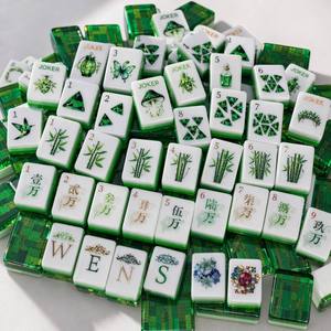 Juego <span class=keywords><strong>de</strong></span> Mahjong Americano <span class=keywords><strong>de</strong></span> 4 Capas, Acrílico, Diseño Nuevo, Verde Esmeralda, Lujoso, Moderno, Personalizado, con Fichas <span class=keywords><strong>de</strong></span> Póker para Entretenimiento - Product Image 1