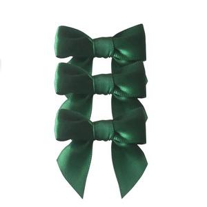 Cintas <span class=keywords><strong>de</strong></span> Raso Verde Poliéster <span class=keywords><strong>de</strong></span> 5cm Personalizadas Okay, Lazos Preformados Adhesivos para Decoración y Manualidades - Product Image 2