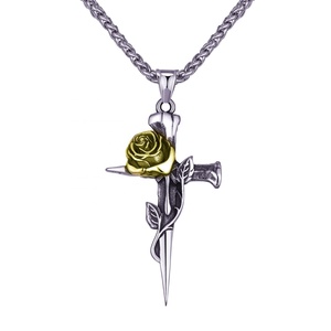 สร้อยคอหรูหราสำหรับผู้ชายพร้อมจี้รูปกางเขนกุหลาบ ดีไซน์หรูหราเบาๆ ทำจากไทเทเนียมสตีล รูปทรงดาบ ไม่ลอก ไม่ดำ เครื่องประดับสแตนเลสชุบเคลือบเงา - Product Image 2