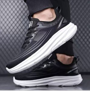 Nouvelles baskets d'été 2025 pour hommes, respirantes en maille, ultra-légères, amortissantes, à bout rond, imprimées en couleur unie, pour étudiants - Product Image 6