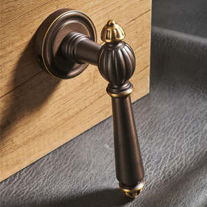 Maniglia per Porta in Ottone Massiccio Spazzolato con Serratura, Set Completo per Porte Interne in Legno, Colore Oro - Product Image 4