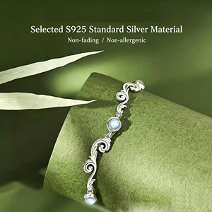 Bracelet en argent pur S925 pour femme, luxe léger, <span class=keywords><strong>pierre</strong></span> <span class=keywords><strong>de</strong></span> <span class=keywords><strong>lune</strong></span>, motif feuille d'herbe Tang, vente directe usine <span class=keywords><strong>de</strong></span> bijoux - Product Image 2