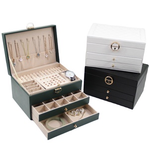 Boîte à bijoux en cuir losanges chic et moderne pour femme, coffret cadeau avec doublure en velours élégante, miroir et fermoir, vente en gros et au détail - Product Image 1