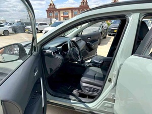 Toyota Corolla <span class=keywords><strong>Cross</strong></span> Usado 2022-2025 SUV 2.0L de 5 Puertas y 5 Asientos, Coche Híbrido de Gasolina, Vehículo de Ocasión a la Venta - Product Image 5