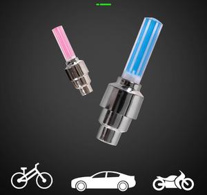 Lampe LED rechargeable pour valve de pneu de moto, étanche, en plastique, pour roue de vélo - Product Image 2