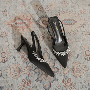 Zapatos de Tacón Alto Negros de Satén con Tira Trasera, Punta Puntiaguda, Tacón de Aguja, Decorados con Pedrería, Zapatos de Tacón Alto a la Moda - Product Image 2