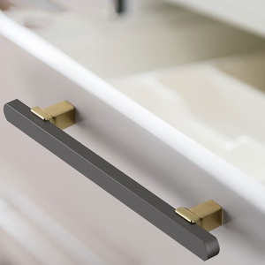 Tiradores negros simples de venta directa de fábrica para armarios y cajones de cocina Material de aleación de moda para uso en dormitorio - Product Image 3