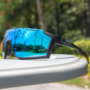 Lunettes de soleil de sport Punluxu, polarisées, à monture intégrale, pour les sports de plein air, unisexes, adultes, protection UV à 100% - Product Image 1