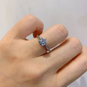Joyería de Moda Minimalista, Anillos y Aretes de Cobre Ecológico con Circonita Cúbica Simulada, para Uso Diario Moderno - Product Image 4
