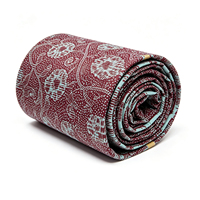 Kain Batik Merah Berkualitas Tinggi dengan Pola Bunga Etnik Tidak Mudah Luntur Cocok untuk Pakaian Fashion yang Dibuat Sesuai Pesanan