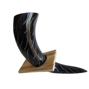 Meilleure qualité faite à la main Viking corne tasse naturel blanc boisson chaude verrerie avec gravure poli miroir support pour bière - Product Image 3