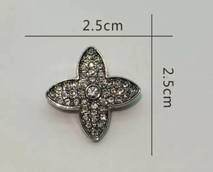 Broches de Moda de Lujo para Mujer, Hechos a Medida, Personalizados, con Cadena de Letras de Acero Inoxidable y Diamantes de Imitación, de Alta Calidad, Venta al por Mayor - Product Image 5
