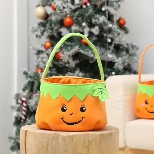 Hot Sale Personalized Trick Or Treat Bag Bat Velvet Halloween Basket Orange Halloween Bucket